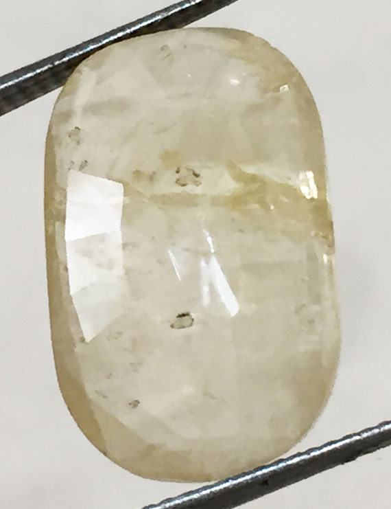 8.98 ct/10.00 ratti Natural Certified Ceylon Pukhraj/Yellow Sapphire